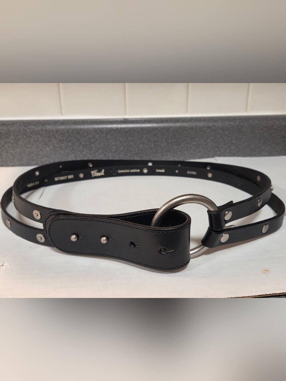 Fossil Womens Black Leather Studded Ring Buckle Belt Small BT3507 001 Boho Y2K